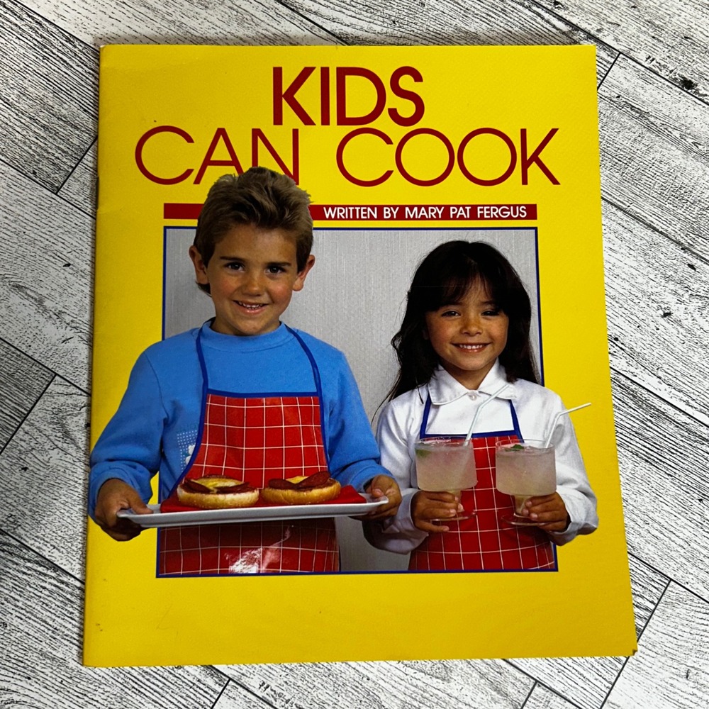 Vintage Kids Can Cook Mary Pat Fergus 1990 Softcover Booklet Rigby Recipes